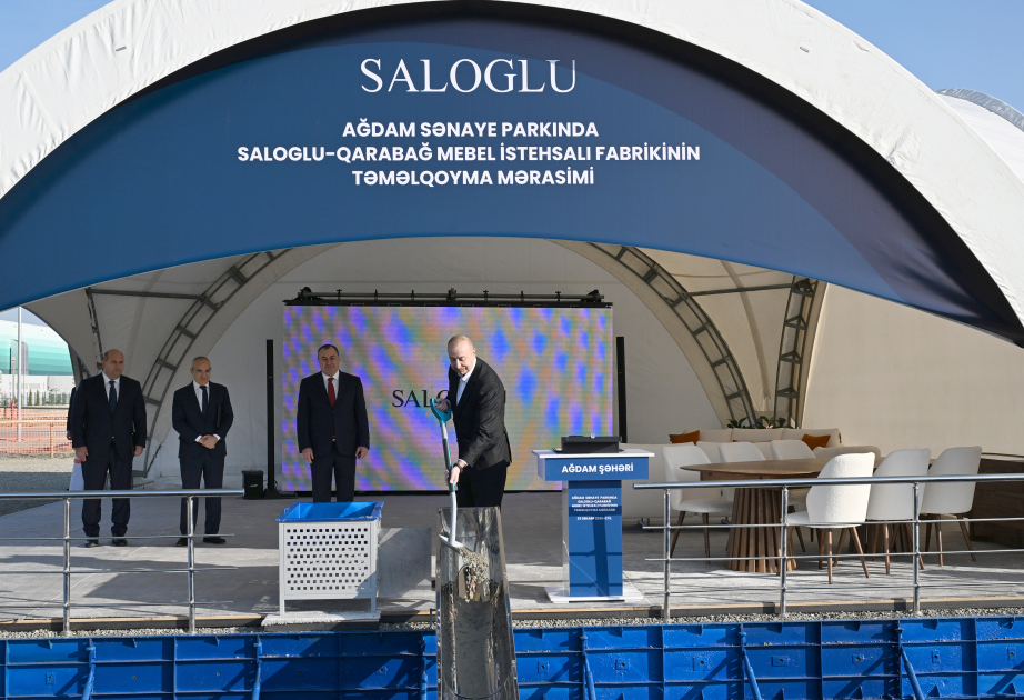 Le président Aliyev pose la première pierre d’une entreprise de production de la SARL Saloglu Karabagh à Aghdam VIDEO
