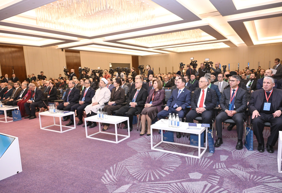 انعقاد النسخة الثانية من المنتدى الاذربيجاني لرجال الدين في باكو