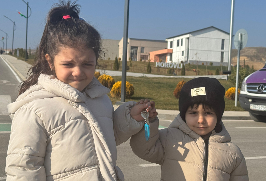 19 more families resettled in Horovlu village of Jabrayil district receive house keys