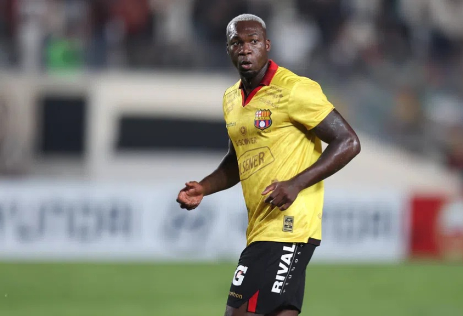 “Mançester Siti”nin sabiq futbolçusu karyerasını bitirir