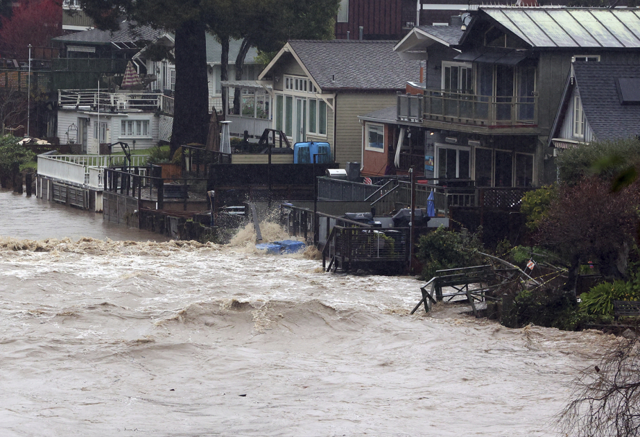 Im US-Bundesstaat Kalifornien tobt heftiges Unwetter