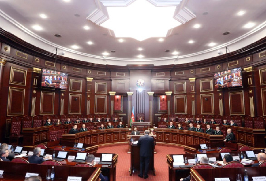 Ali Məhkəmə Plenumunun növbəti iclası keçirilib