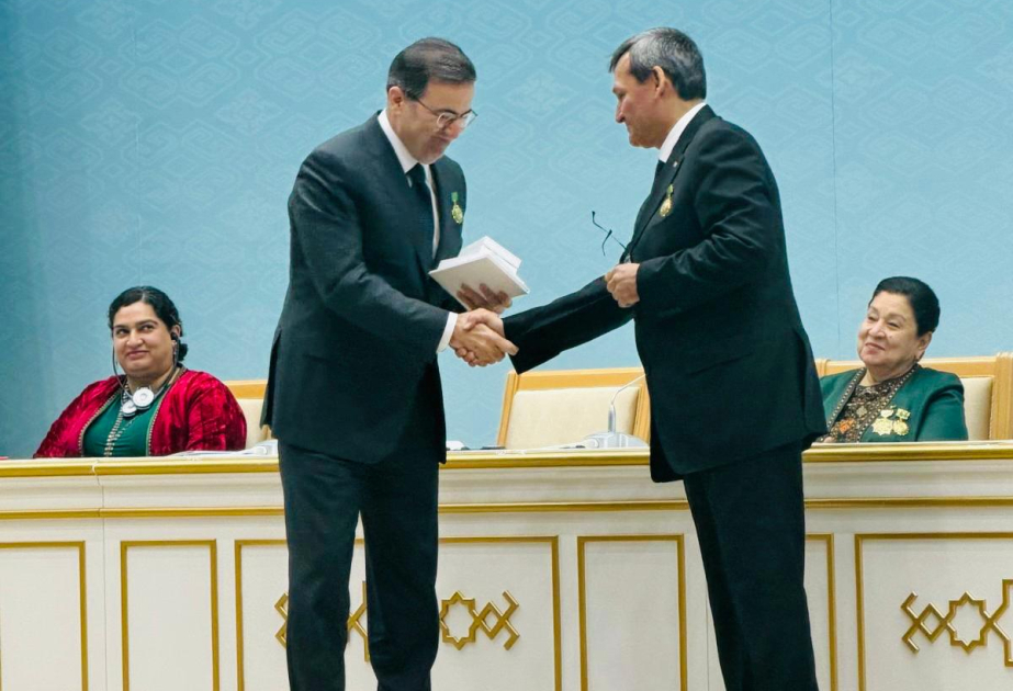 Embajador azerbaiyano en Turkmenistán ha sido condecorado por el Presidente Serdar Berdimuhamedov