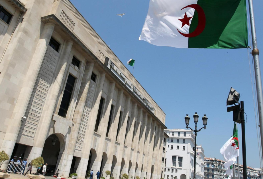 Algerien: Parlament fordert Reparationen von Frankreich