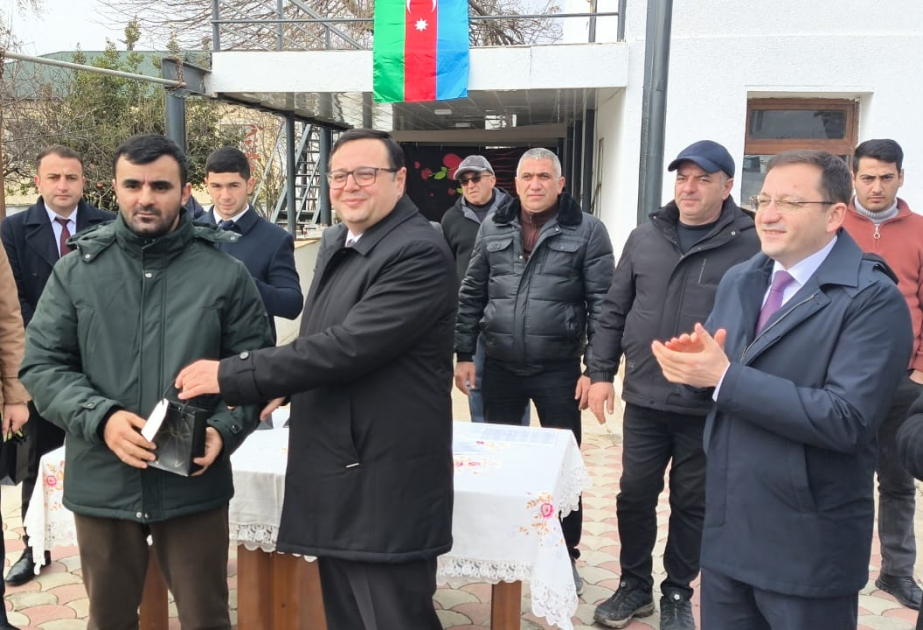 Еще 13 семьям вручены ключи от домов в Гадруте - ОБНОВЛЕНО 2