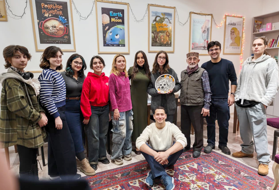 Leyla Aliyeva besucht „ANIMAFILM Studio“