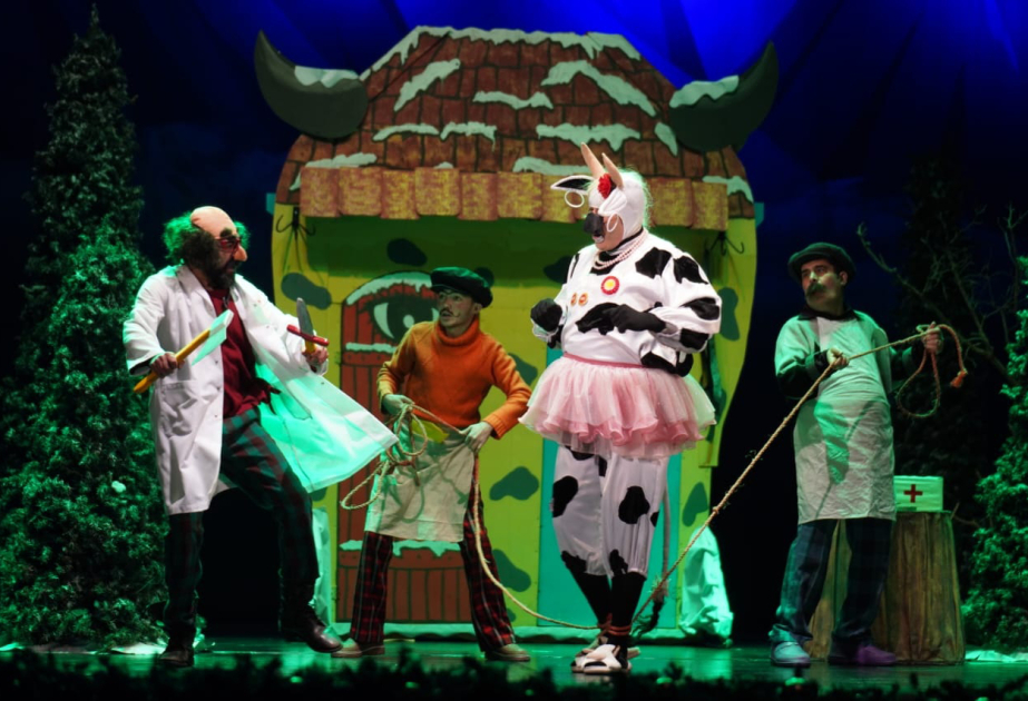 Şəki teatrında “İnəkgül və Şimşəkgülün Yeni il macərası” adlı nağıl-tamaşanın nümayişinə başlanılıb