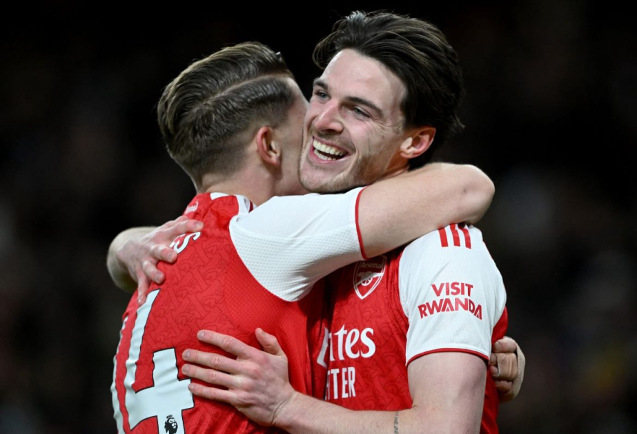 Top three all win in Premier League