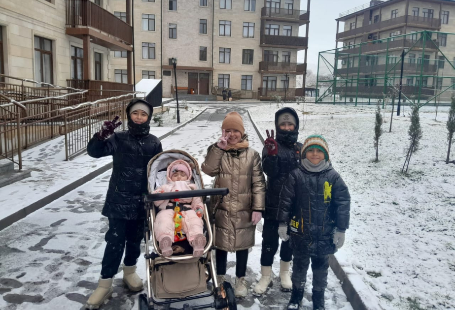 Cəbrayıl şəhərinə və Horovlu kəndinə mövsümün ilk qarı yağıb