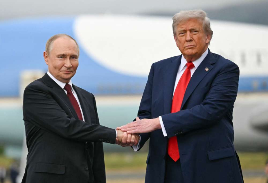 Tramp Zelenksi ilə görüş öncəsi Putinlə danışıb