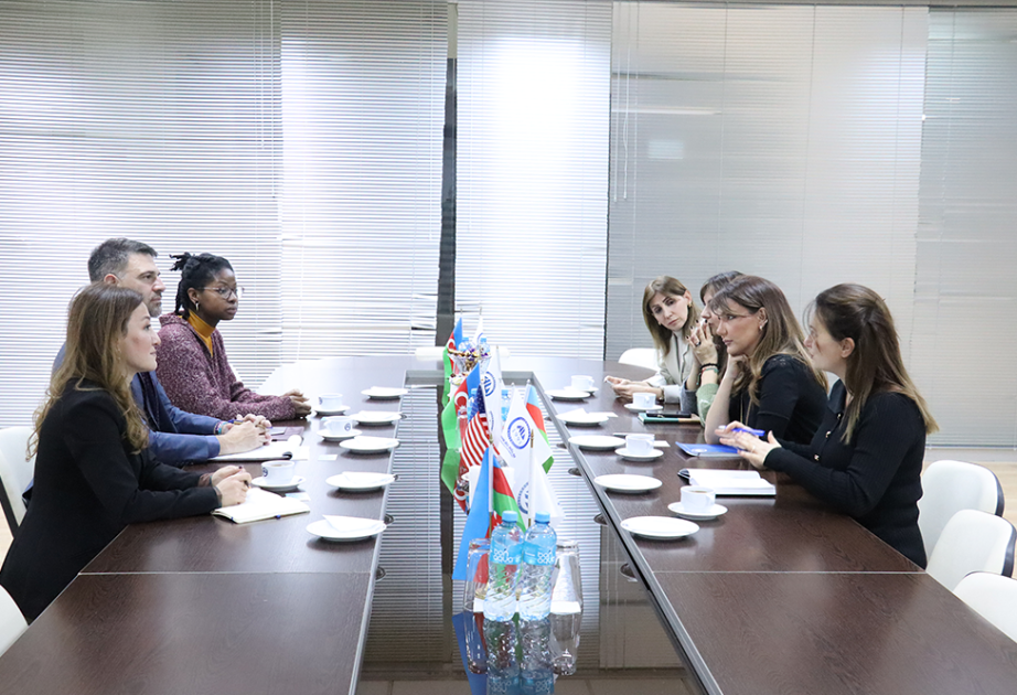 US, Azerbaijan discuss international educational projects