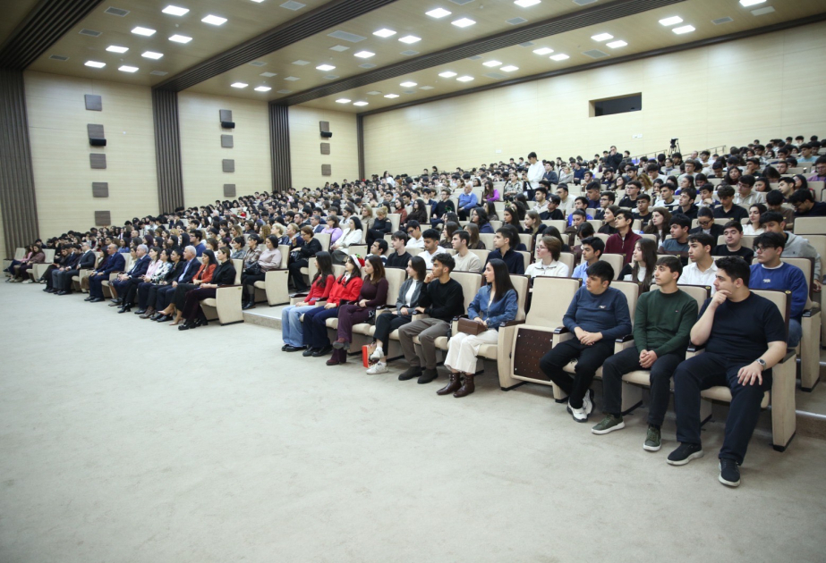 Baku Higher Oil School marks December 31 – World Azerbaijanis Solidarity Day and New Year