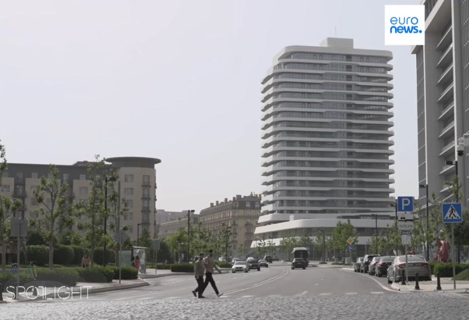 El canal Euronews preparó un videoreportaje desde “Baku White City”