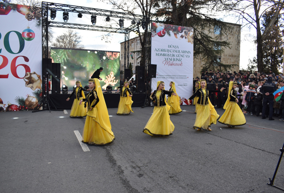 Qaxda Yeni ilin gəlişi böyük ruh yüksəkliyi ilə qeyd olunub