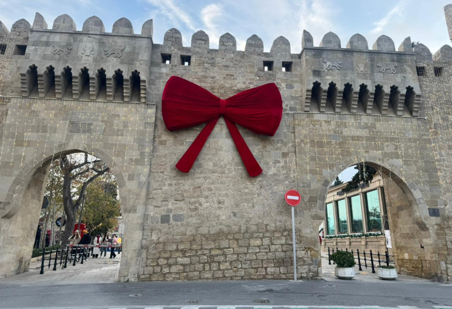 Baku am Neujahrstag: Feststimmung und Stadtrundgang VIDEO