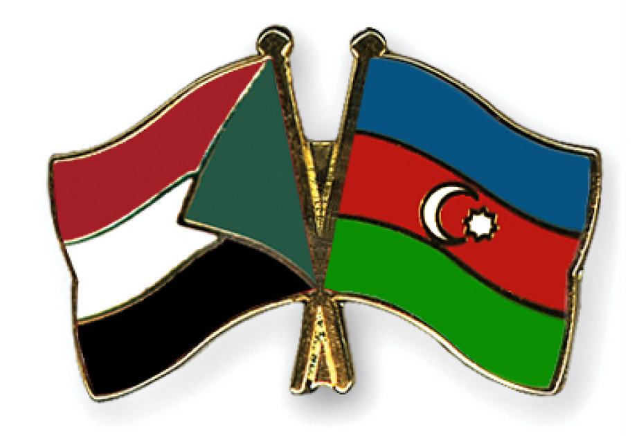 الرئيس إلهام علييف يهنئ رئيس مجلس السيادة السوداني