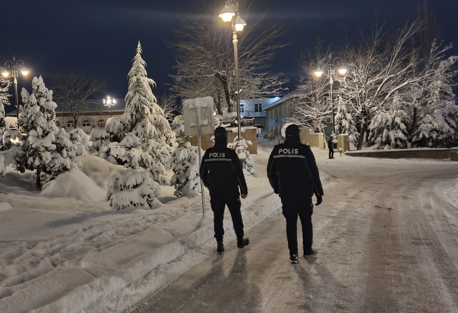 DİN: Polis əməkdaşları hava şəraiti ilə əlaqədar fasiləsiz xidmət aparırlar