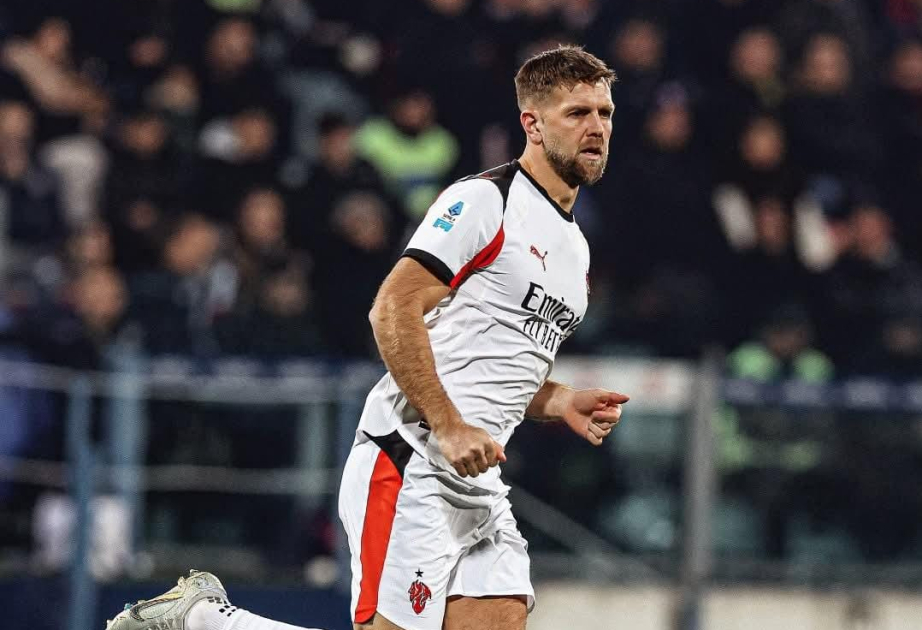 Leao goal earns Milan top spot after win at Cagliari