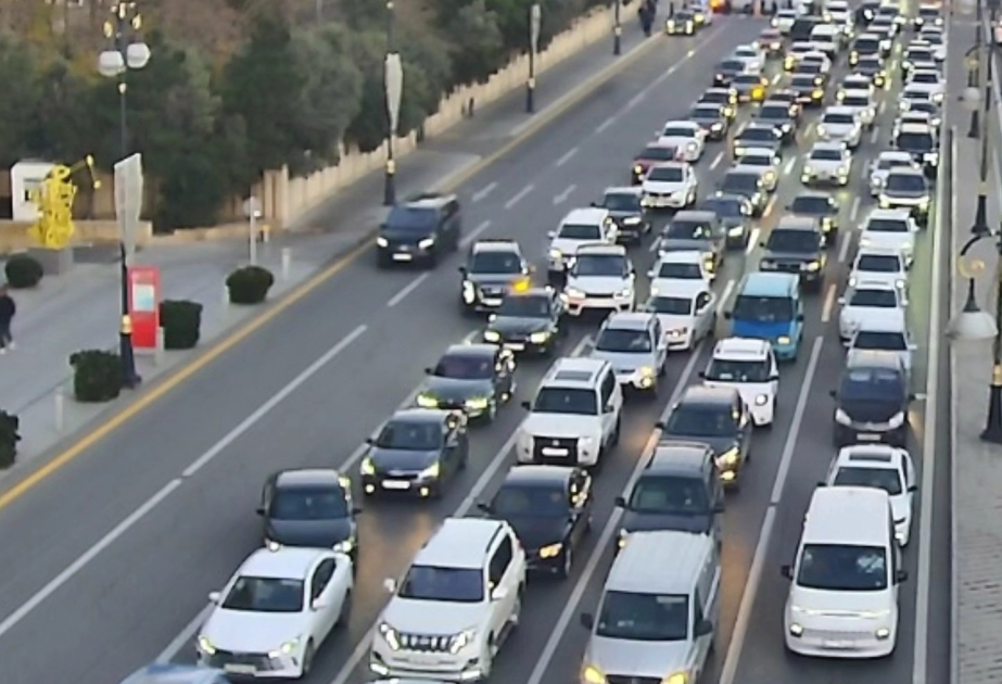 Bakıda bir sıra yollarda sıxlıq müşahidə olunur - SİYAHI