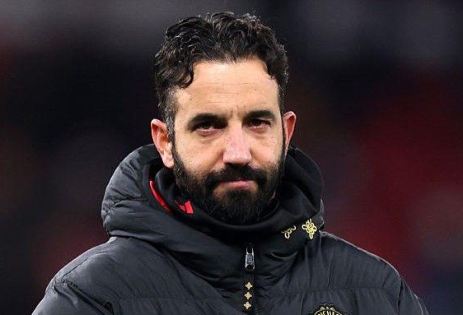 Manchester United dismiss head coach after 14 months in charge