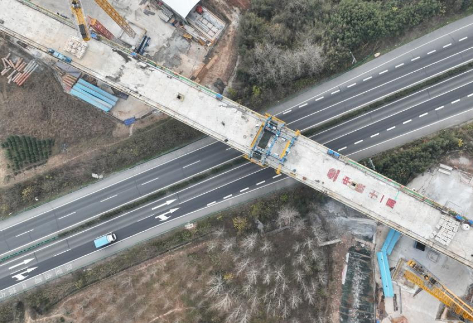 Chinas Eisenbahnstreckenlänge überschreitet 165.000 km