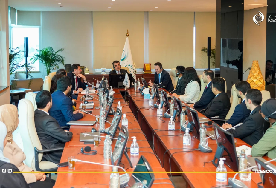 Le Directeur général de l’ICESCO rencontre la deuxième promotion du Programme des jeunes professionnels