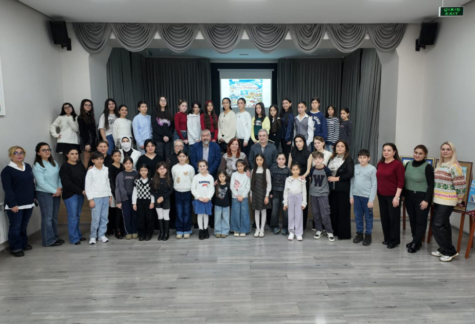 “Memarlığın rəng palitrası” adlı sərgi keçirilib