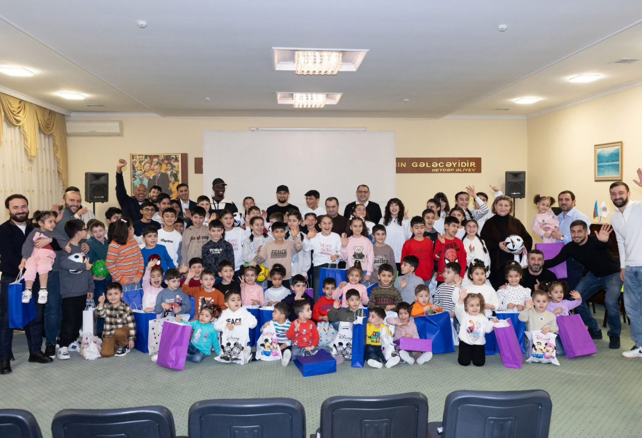 “Araz-Naxçıvan” PFK-nın üzvləri 1 saylı Uşaq evinin sakinlərini ziyarət ediblər