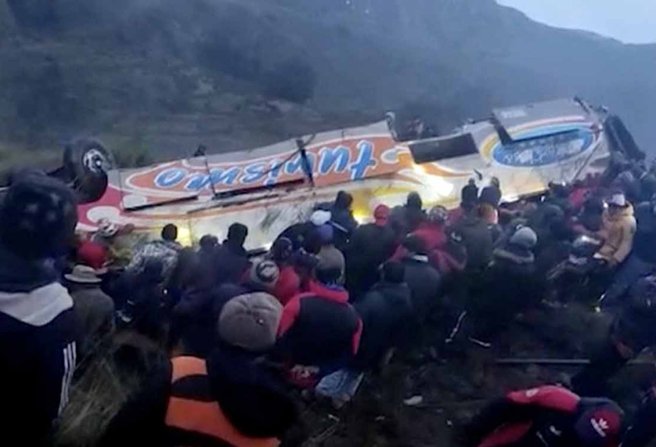 11 killed in Bolivia highway crash