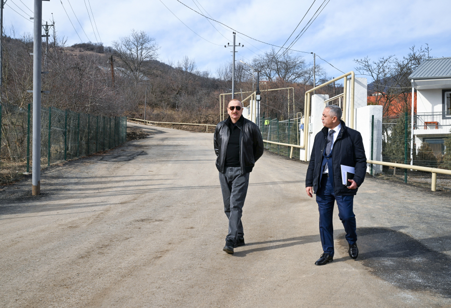 El Presidente Ilham Aliyev se familiariza con los trabajos realizados en la aldea Chapar del distrito de Aghdere ACTUALIZADO