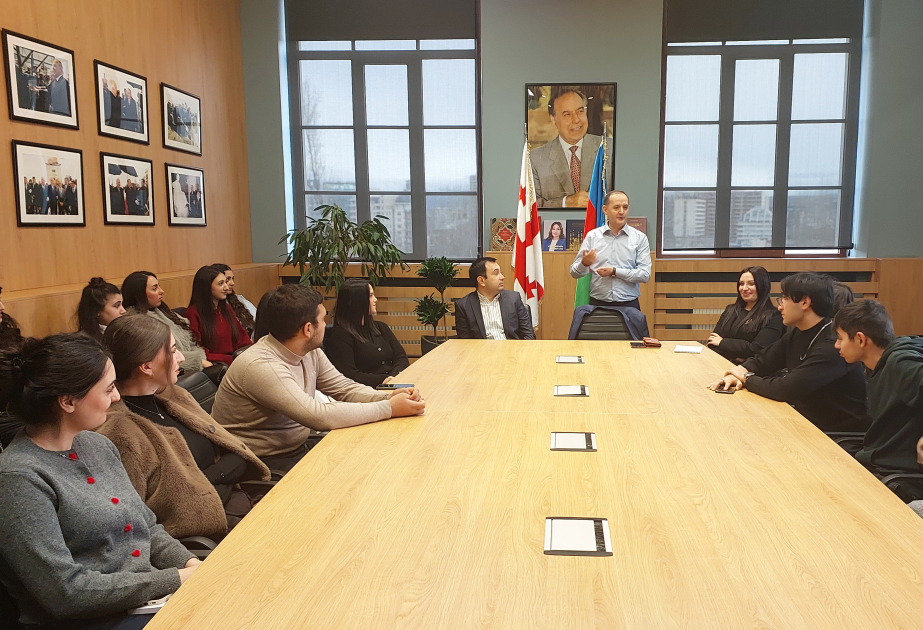 Tbilisidə azərbaycanlı tələbələrə xaricdə təhsilin perspektivləri barədə məlumat verilib