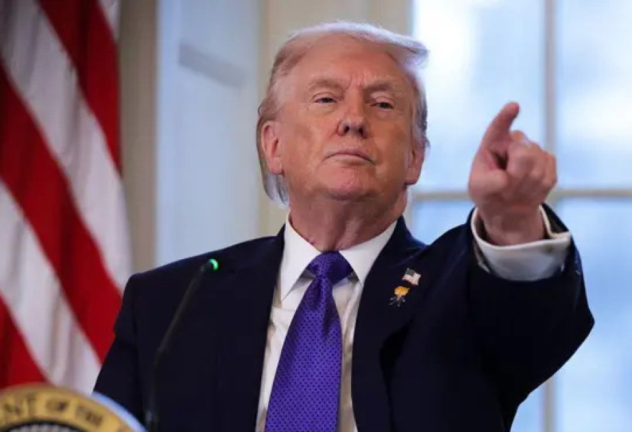 Trump calls on Iranian demonstrators to 'keep protesting,' tells them 'help is on its way'