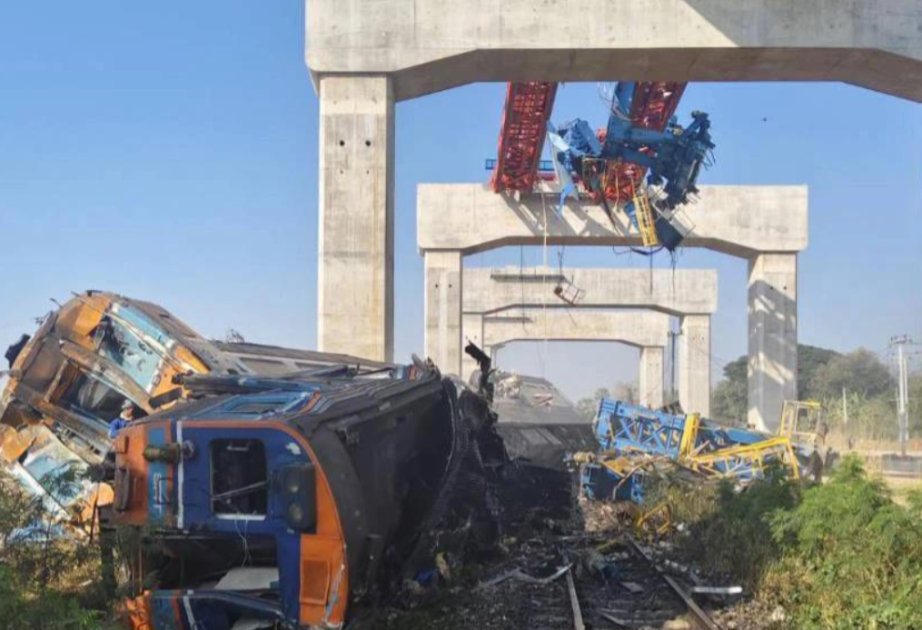 Thaïlande : au moins 22 morts après l'effondrement d'une grue qui a fait dérailler un train