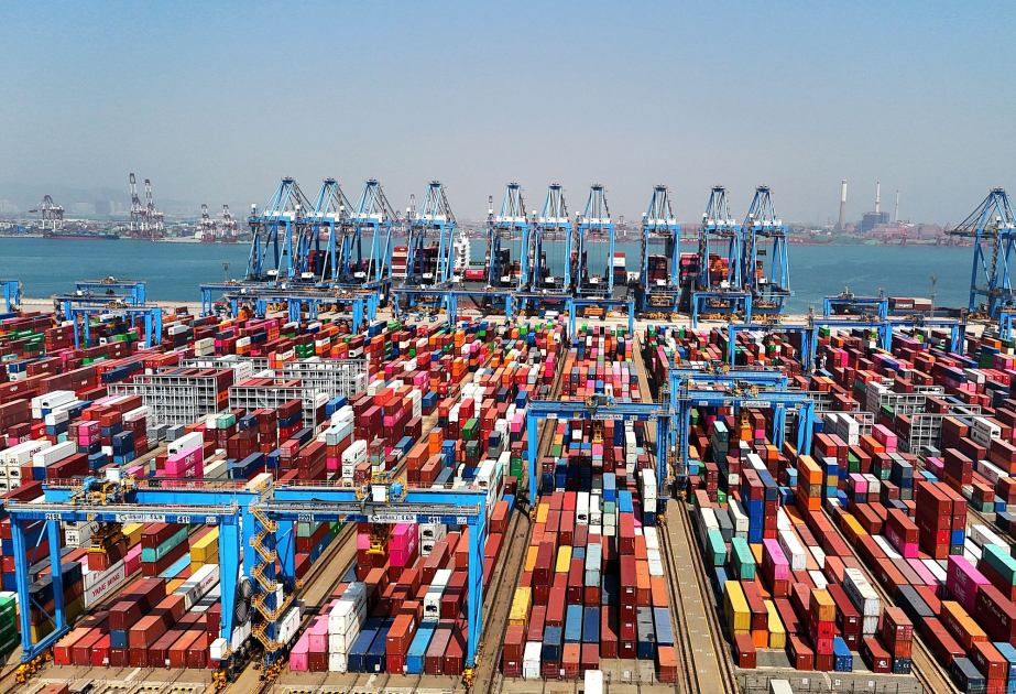 Chinas Außenhandel 2025 Rekordüberschuss erreicht