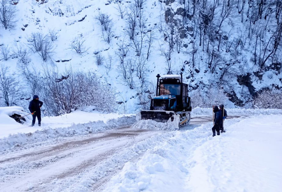 Quba-Xınalıq yolu qardan təmizlənib  FOTO VİDEO