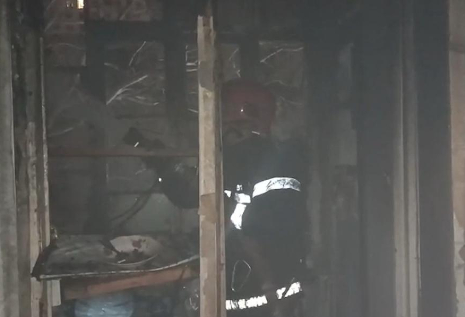Пожар в здании в Ясамальском районе столицы потушен - ОБНОВЛЕНО
