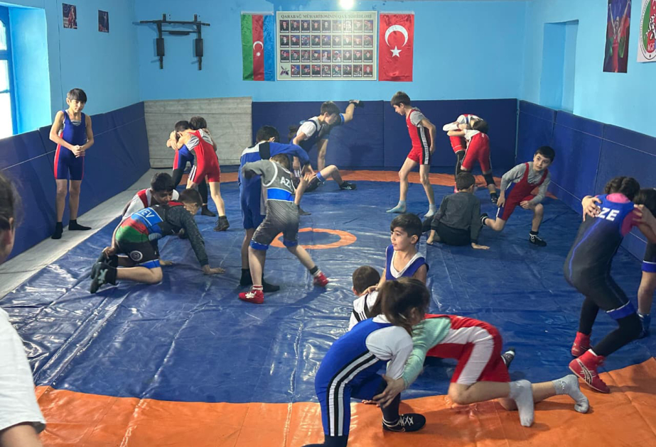 Qax rayonunun Almalı kəndində güləş zalı istifadəyə verilib