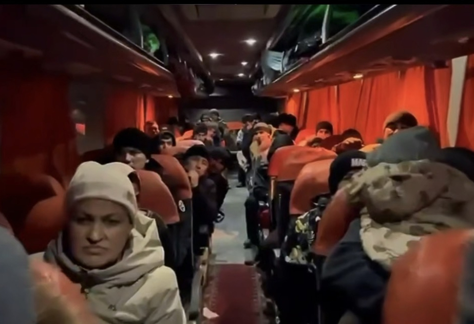 В Казахстане спасатели эвакуировали 46 пассажиров автобуса