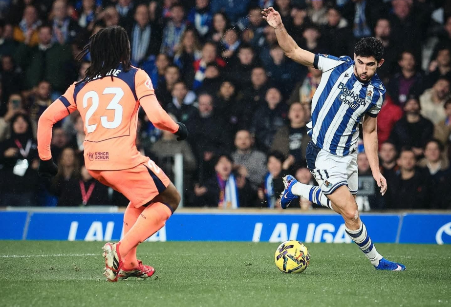 Barcelona’s 11-game winning streak ends with 2-1 loss at Real Sociedad in Spanish league