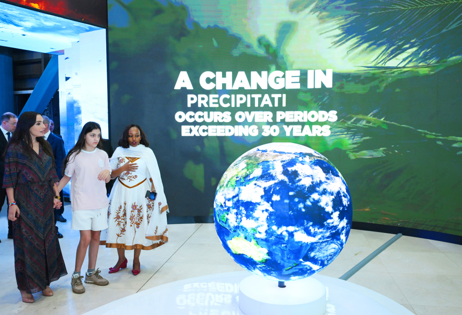 Leyla Aliyeva visite le Musée des sciences d'Ethiopie