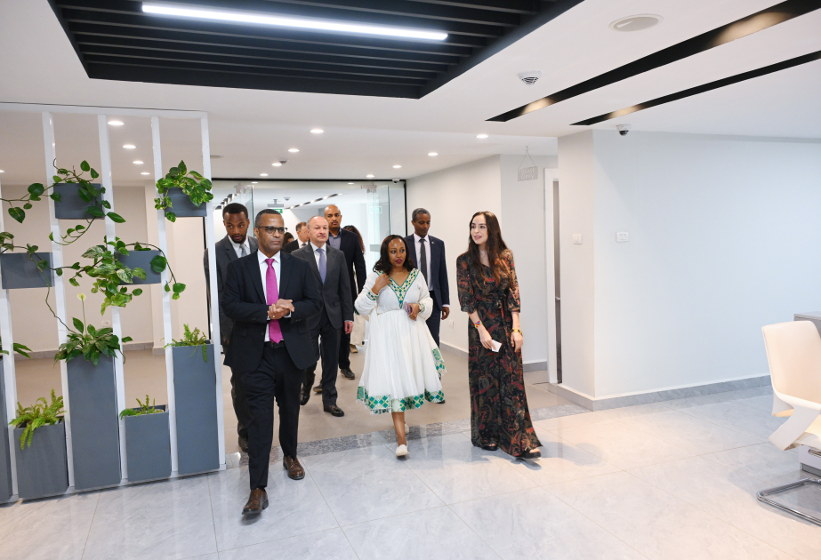 Leyla Aliyeva besucht Zentrum für integrierte Dienstleistungen MESOB in Äthiopien