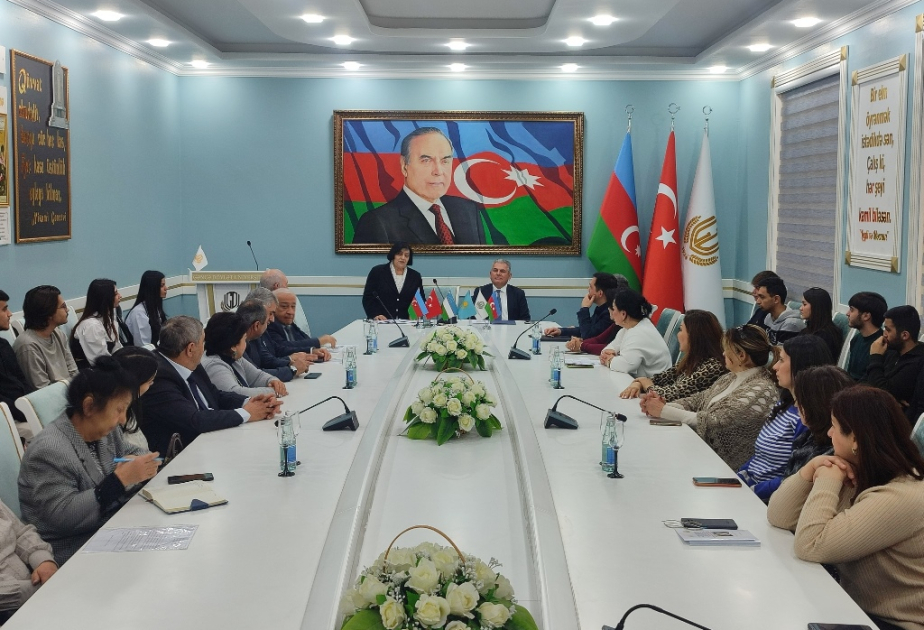 “Türk dilləri ailəsi: ortaq keçmişdən ortaq gələcəyə” adlı konfrans keçirilib