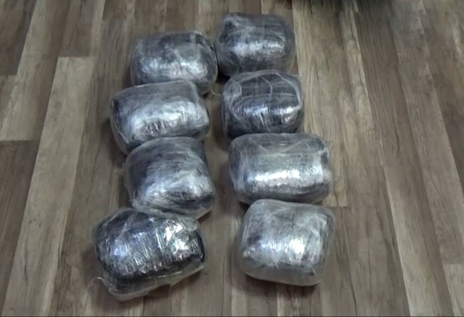 Suraxanı rayonunda 9 kiloqramdan artıq narkotik vasitə aşkarlanıb VİDEO