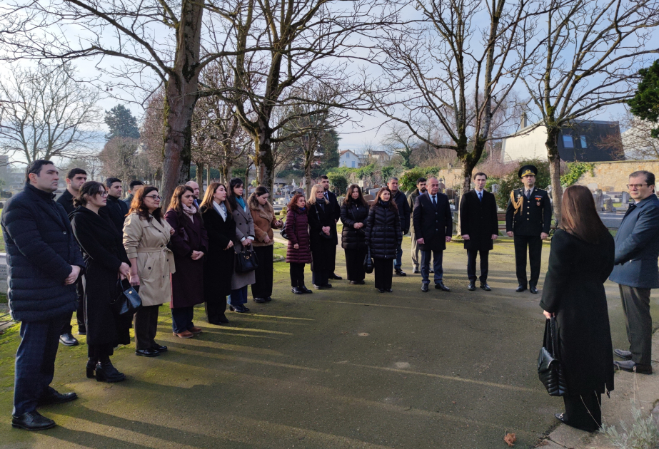 Azerbaijani diplomats in France commemorate 20 January tragedy victims
