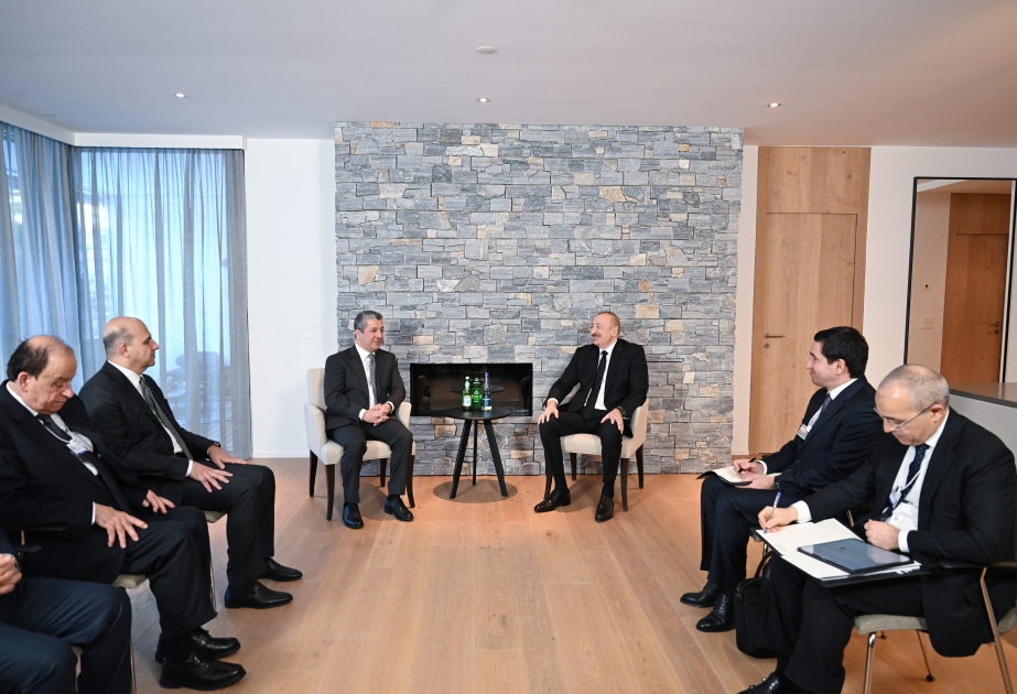 El Presidente Ilham Aliyev se reúne con el Primer Ministro de la Región del Kurdistán de Irak en Davos