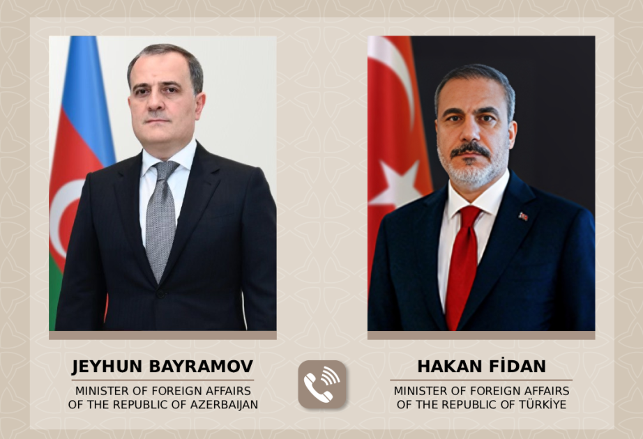 Azerbaijani, Turkish FMs hold phone talks
