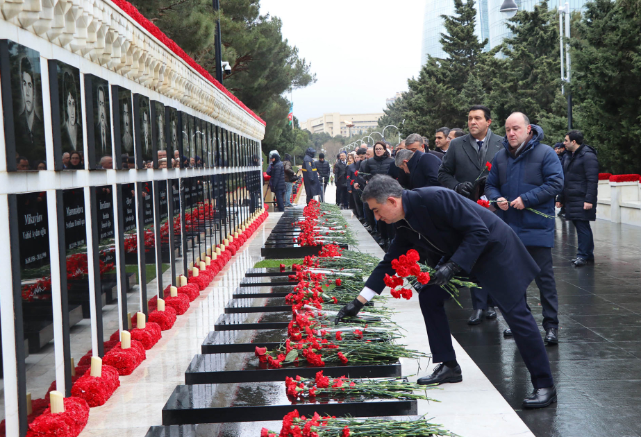 20 Yanvar şəhidlərinin əziz xatirəsi yad edilib