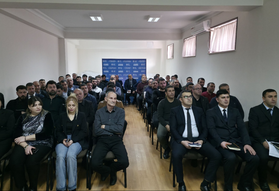 Naxçıvanda tətbiq edilən vergi və sosial sığorta güzəştləri barədə sahibkarlarla görüş keçirilib