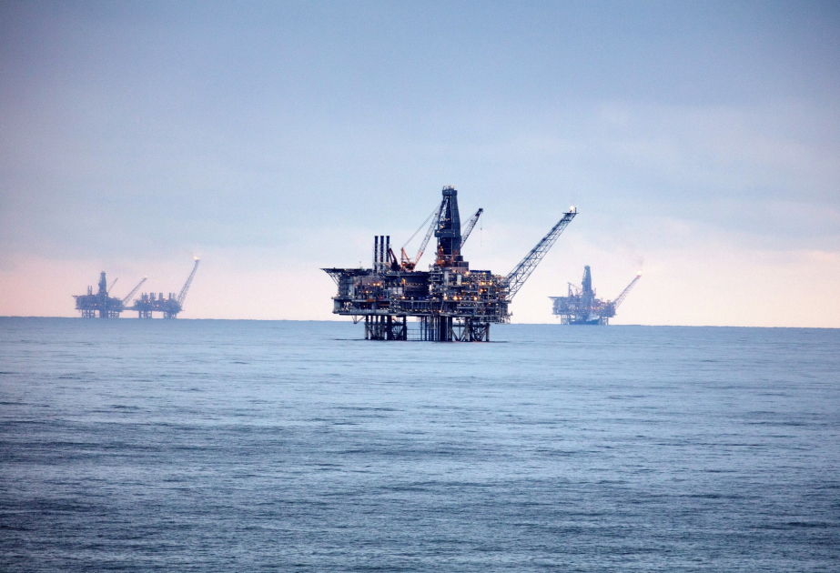 Цена азербайджанской нефти снизилась