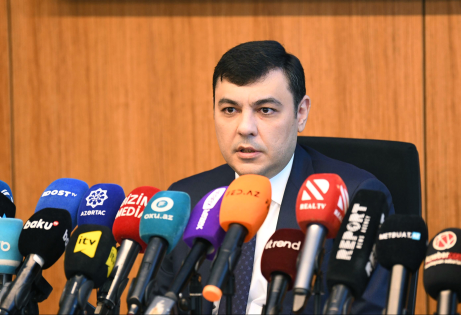 Uşağın doğulması ilə bağlı atalara 14 təqvim günü müddətində ödənişli məzuniyyət verilir VİDEO